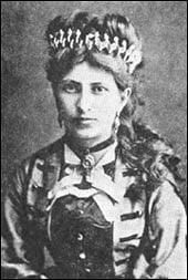 Elena Maróthy-Šoltésová v dievčenských rokoch